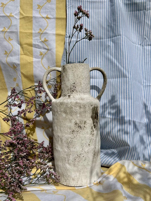 Vase avec anses effet vieilli